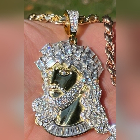 Iced Out 10 carat Moissanite Jesus Peice Baguette Pendant - 14k Yellow ovr 925 S - Picture 1 of 8